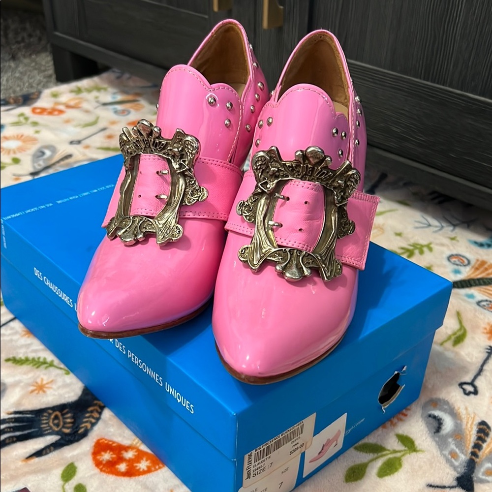 John Fluevog Claudette Big Presence ornate buckle pink heels & Fluevog swag!